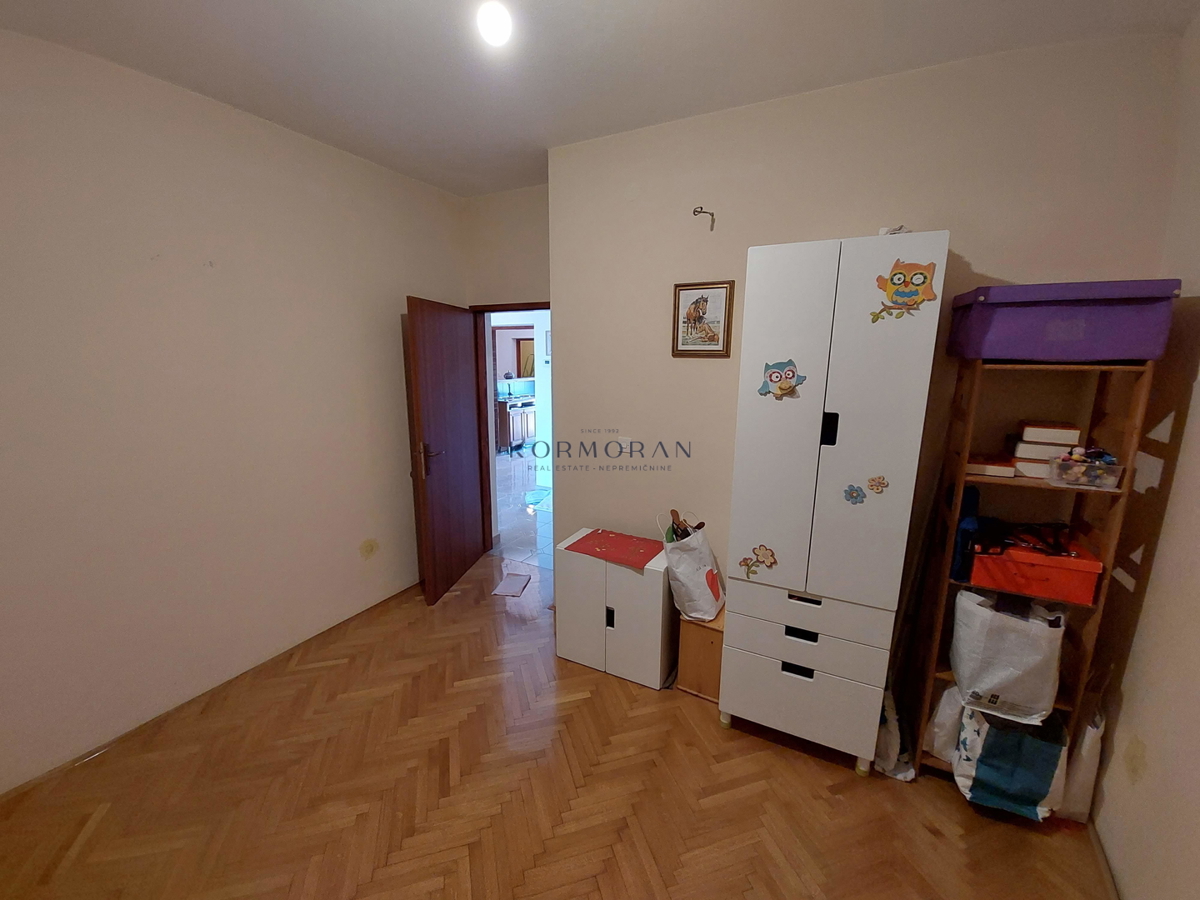 Hiša z velikim potencialom v bližini Buja
